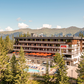 village club courchevel en ete